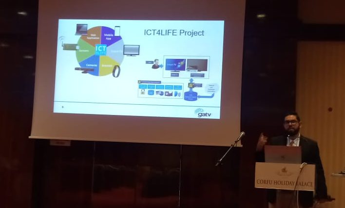 Juan Pedro López durante la presentación sobre la aceptación de los Juegos Cognitivos en el proyecto ICT4Life